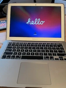 Apple MacBook Air 13.3" Laptop, 128GB, i5 (Late 2017, Silver, A1466) IMMACULATE! - Picture 1 of 13