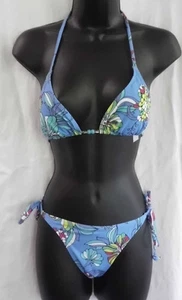 O Beach 2-teiliger String-Bikini Größe S neu mit Etikett mehrfarbig Blumen Perlen Polyamid-Mischung $ 30 - Bild 1 von 12