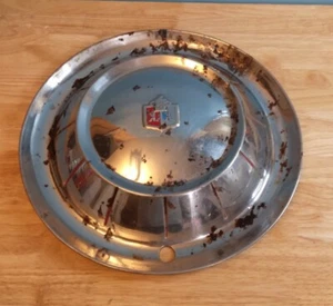 Vintage Plymouth Hubcap Wheel Cover - Picture 1 of 6