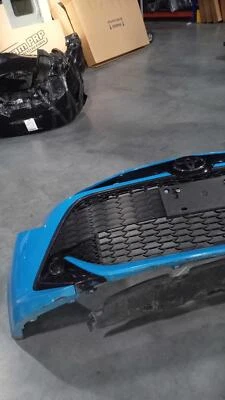Used Front Bumper Assembly Front fits: 2021 Toyota Corolla Hatchback Front Grade — 第 1/4 张图片