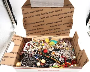 Handwerk Reparatur Mode Trödel Schmuck Lot USPS kleine Flatrate Box JL6102420 - Bild 1 von 12