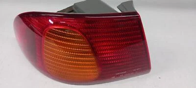 '98-'02 TOYOTA COROLLA Left driver outer Taillight OEM Grade A! - Изображение 1 из 4