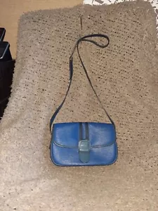 Vtg GUY LAROCHE-2 Tone Blue Textured Leather-Magnetic Flap-Cross/Shoulder Bag-EX - Picture 1 of 8