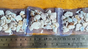 100 carat 1 x Bag Lightning Ridge White Rough Opal Parcel Australian Gemstone - Picture 1 of 8