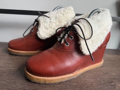 Botas femininas suecas Hasbeens forradas de pele sintética no tornozelo marrom tamanho 39/8 - Imagem 1 de 4