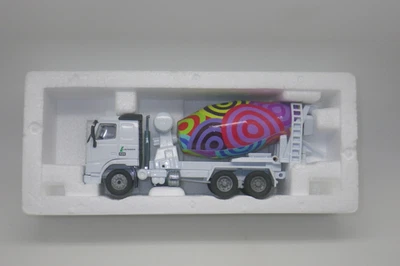 Camion Toupie VOLVO FH12 420 Lafarge Artevia - JOAL 1/50 - Photo 1/4