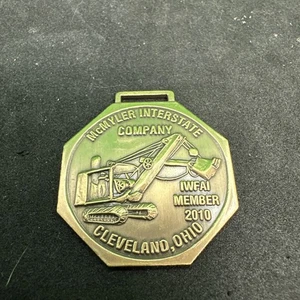 McMyler Interstate Comp Front Shovel Crane 2010 IWFAI Member Watch Fob Brass - Bild 1 von 9