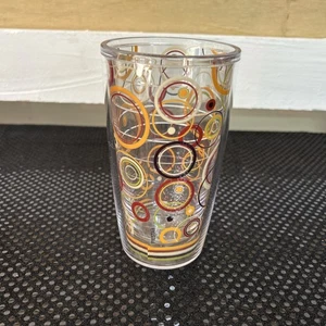 Tervis Tumbler 16oz FIESTA doppelwandige Kreise rot orange gelb USA - Bild 1 von 3