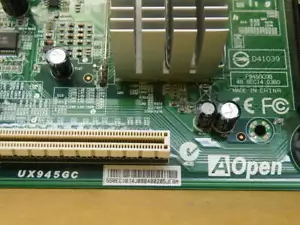 aopen ux945gc con procesador y disipador gratis - Imagen 1 de 1