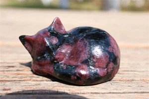 1.8" Natural Garnet Sleeping Cat Reiki Quartz Crystal Skull Carving Healing -1pc - Picture 1 of 10