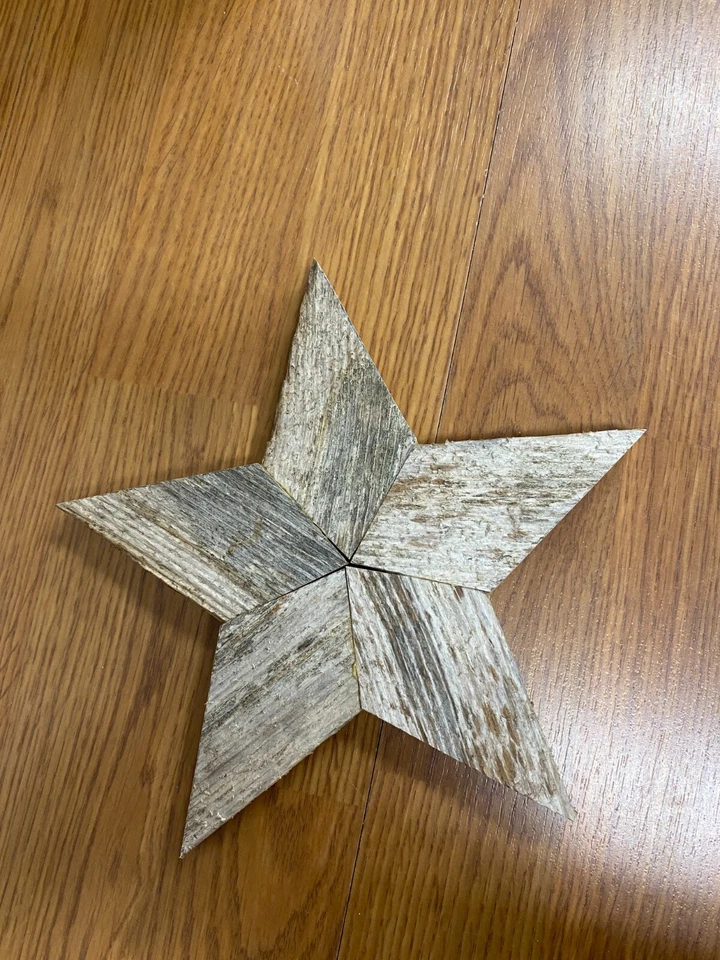 Estrellas rústicas de retazos de madera de granero de 7 pulgadas Foto 1 de 1