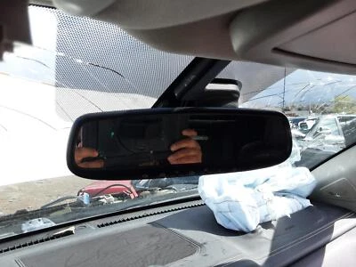 Espejo retrovisor interior delantero central usado se adapta a: Nissan Titan XD 2019 con navegación Foto 1 de 4