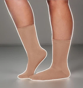 Calcetines SKIMS Everyday Crew Color Cacao - Imagen 1 de 4
