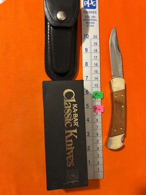 Cuchillo de caza plegable vintage KA-BAR 1189 con funda hecho en EE. UU. Foto 1 de 4