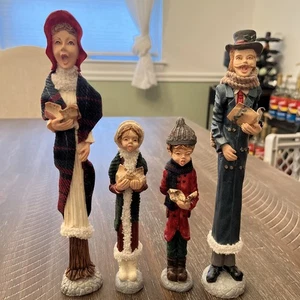 Vntg Sterling Inc 4 Pc Caroler Figurines with Cloth On Outfits & Paper Books - Picture 1 of 20