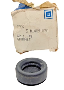 Genuine GM 14091870 GROMMET Positive Crankcase Ventilation PCV Valve Engine - Foto 1 di 9