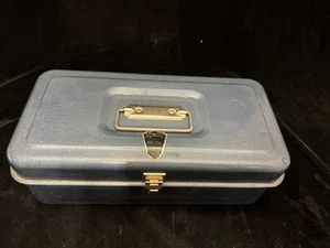 Caja de herramientas/aparejos de metal azul Disston My Buddy 1351 DE COLECCIÓN - HECHO EN EE. UU. - Imagen 1 de 9