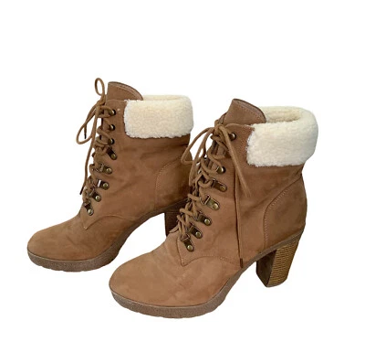 Botas para mujer Brash botines 9,5 estilo con cordones imitación gamuza bronceado tacones en bloque Foto 1 de 4