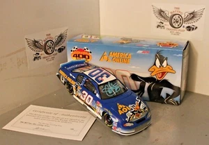 2002 Jeff Green AOL Looney Tunes Rematch Daffy 1/24 Action Diecast Autographed - Picture 1 of 2
