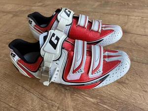 Gaerne Rennradschuh Race 44 rot/weiß ital. Design Ratsche, Klett - NEU - - Bild 1 von 2