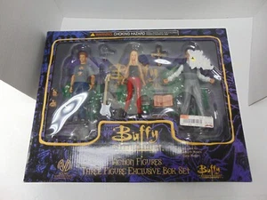 Buffy the vampire slayer  3 figure exclusive box set Moore action collectibles - Picture 1 of 4