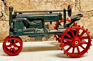 Vintage 1:16 Modell 1088 Ertl 7" Farm Tractor auf roten Stahlrädern Diecast - Bild 1 von 8