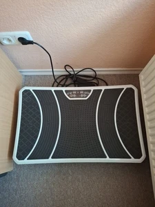 Neuwertige Vibrationstrainer Hometrainer,Trainingsgerät mit Expanderbänder - Bild 1 von 8