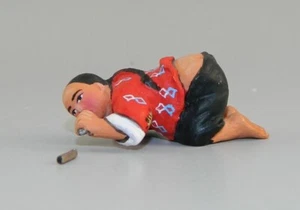 The Street Doctor’s Helper HK264M (PIPE SNAPPED) - King & Country Miniature Fig - Picture 1 of 5