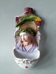 Antiguo contenedor de fuente de fuente de agua bendita bisque de porcelana Jesucristo - Imagen 1 de 7