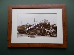 OLD PHOTO FAMED - 4472 FLYING SCOTSMAN - Picture 1 of 1