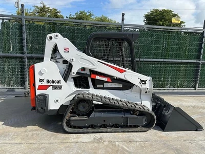 2019 BOBCAT T595 OPEN CAB - STANDARD CONTROLS- NO DEF- NEW TRACKS - Image 1 of 4