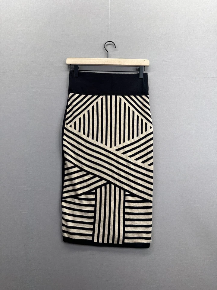 Falda lápiz negra Derek Heart para mujer midi a rayas talla M " Foto 1 de 4