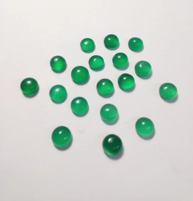 [WHOLESALE] NATURAL GREEN ONYX CABOCHON ROUND SHAPE LOOSE GEMSTONE - Image 1 of 3