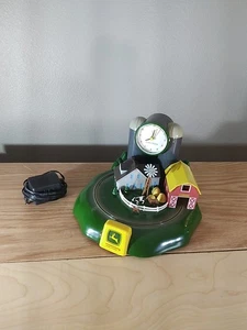 Reloj despertador eléctrico John Deere, casa de campo, silo, granero y molino de viento probado leer - Imagen 1 de 16