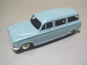 Dinky Toys 24F Peugeot 403 Familiale made in France 1/43 scale NM+ Condition - Picture 1 of 8