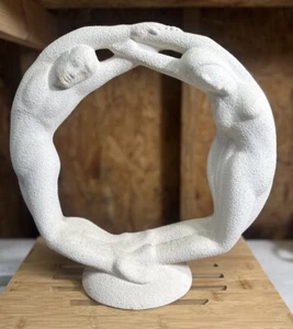 1996 HAEGER TEXTURED CERAMIC “CIRCLE OF LOVE ETERNITY” SCULPTURE LOVELY 15 X 14 - Picture 1 of 4