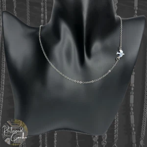 Para mujer Collar de Cadena Dueño Colgante Paloma Lateral Tono Plateado Pájaro Dije - Imagen 1 de 4