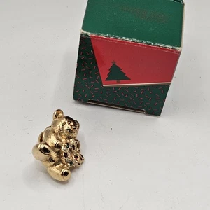 Avon entzückender Teddybär Pin Weihnachten Neu Karton Kranz Vintage 1990 Nachlassfund - Bild 1 von 5