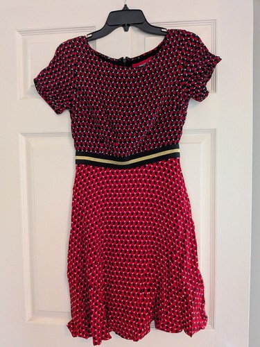 VETEMENTS Abito Anthropologie Maeve 'Amici' Grafica Stampa Coniglietto Rosso Nero Taglia 6