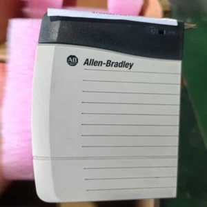 Allen-Bradley 1756-PA72/C Alimentatore - Foto 1 di 5