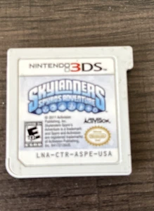 Skylander Trap Team (Nintendo 3DS) - Authentic Game Cartridge - Picture 1 of 4