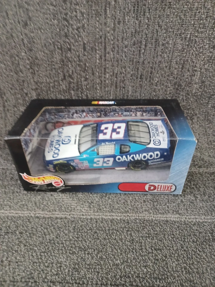  Carro Oakwood Homes escala 1:24 fundido #33 Joe Nemechek - Imagem 1 de 1
