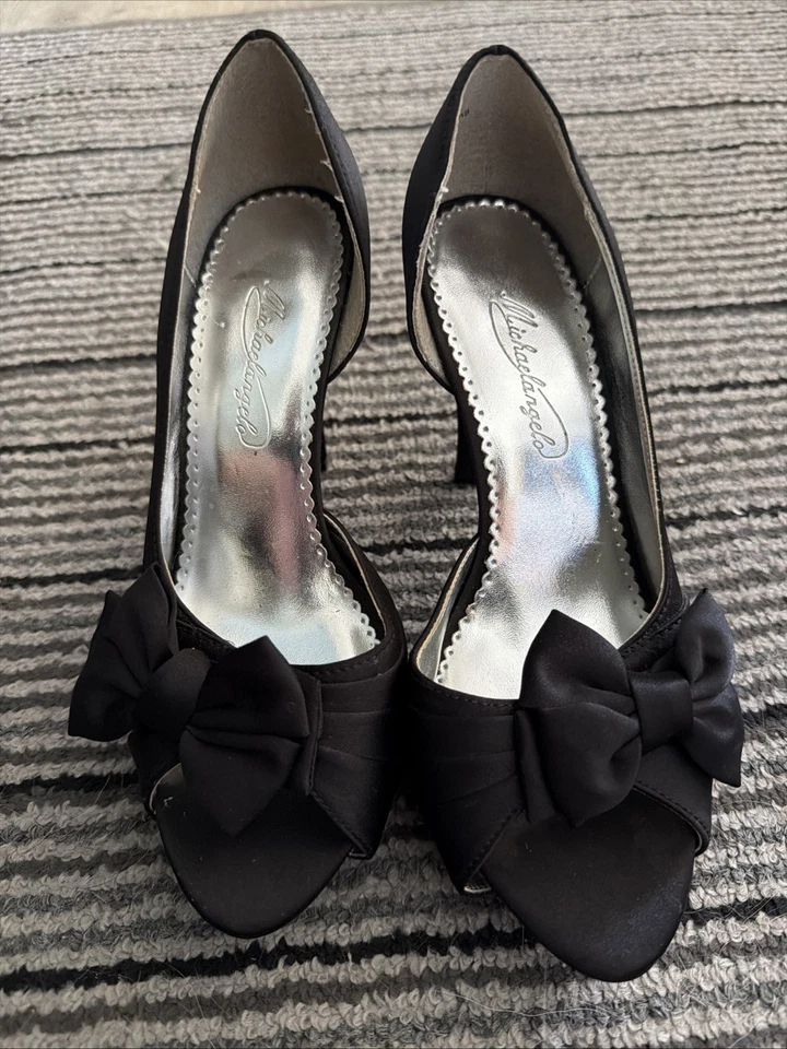 Zapatos de tacón Michaelangelo negros para mujer 7 M Foto 1 de 3