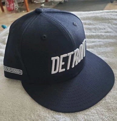 Men's New Era Navy Detroit Tigers City Connect 59FIFTY Fitted Hat,Official  - Image 1 of 4