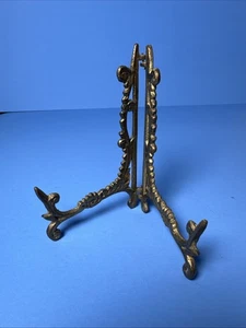 Cavalletto pieghevole vintage Andrea by Sadek ornato ottone massiccio piatto portafoto 5" - Foto 1 di 5