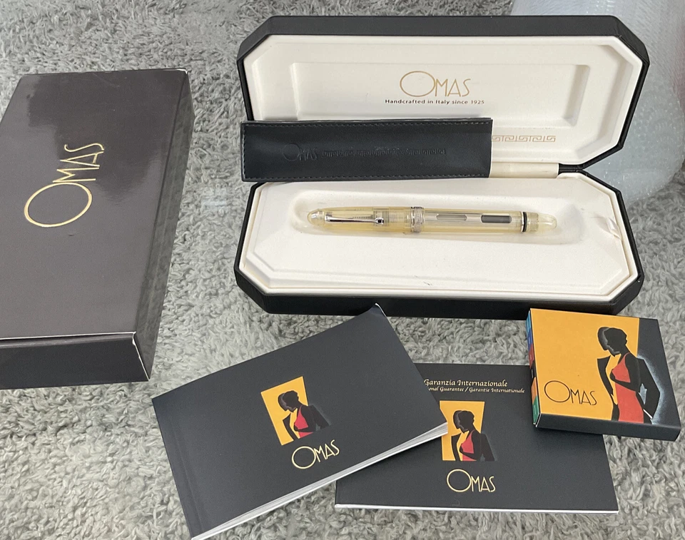 OMAS Ogiva Vision Clear Demonstrator Special Edition Fountain Pen, 18k M Nib - Image 1 of 4