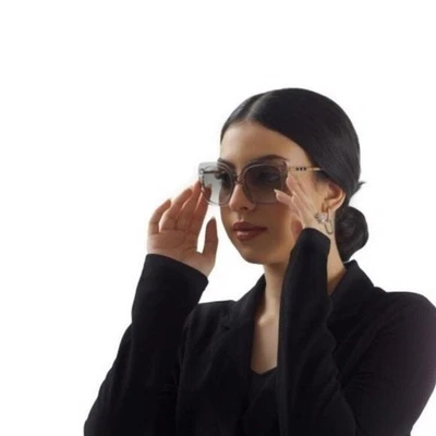 全新 - 原装 BURBERRY CAROLL 毕业棕色方形女士太阳镜 BE432 — 第 1/4 张图片