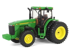 John Deere 8400 Tractor w/ MFD and Rear Duals Prestige Collection 1:64 ERTL - Picture 1 of 7