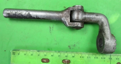 Honda LH Left Foot Peg & Post  CB77 CB72 250 305🔥 p/n 50640-268-810🔥OEM - Image 1 of 4