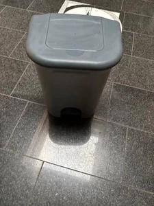 Doppelabfalleimer Doppelmülleimer Mülleimer Abfalleimer zweigeteilt 2-fach - Bild 1 von 4